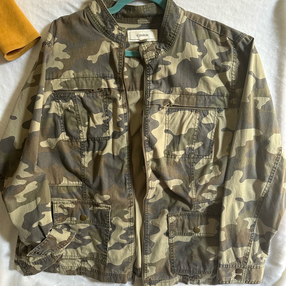 Caslon Green and Beige Camouflage Jacket